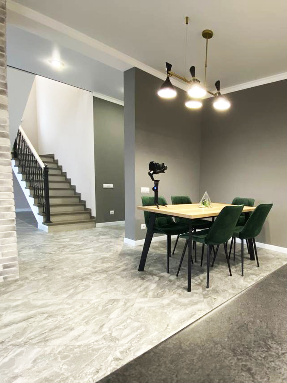 ЧАСТНЫЙ ДВУХЭТАЖНЫЙ ДОМ